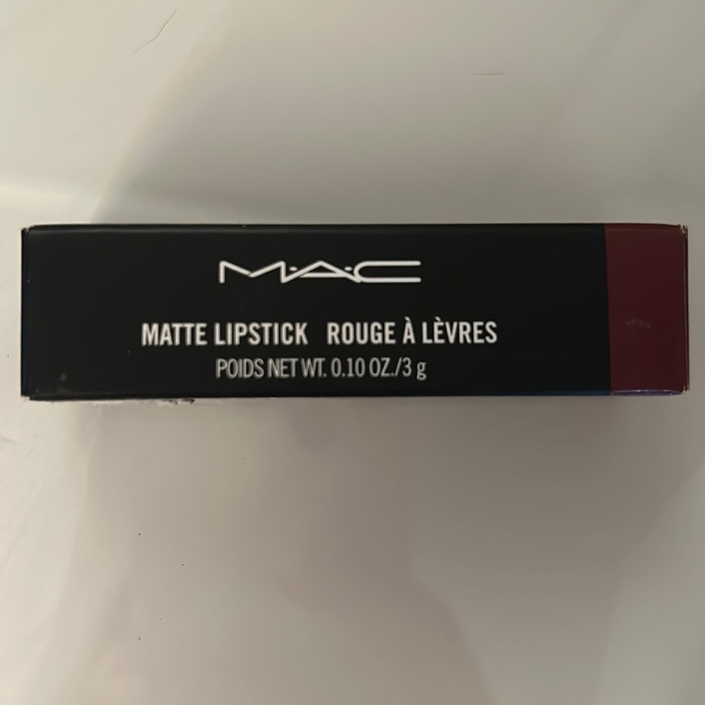 3/$25✨Mac lipstick “Diva”